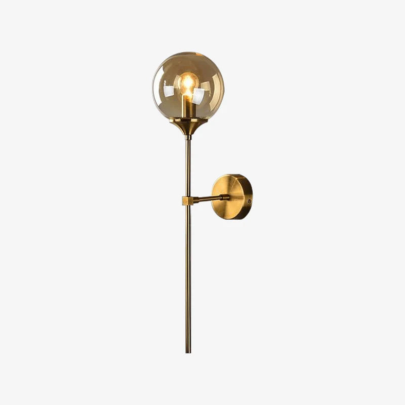 APPLIQUE MURALE DESIGN À LED AVEC BRAS DORÉ ET BOULE EN VERRE
